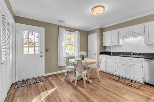 705 Fox Ridge Dr, Brentwood, TN 37027