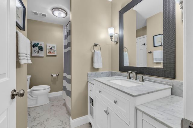 705 Fox Ridge Dr, Brentwood, TN 37027