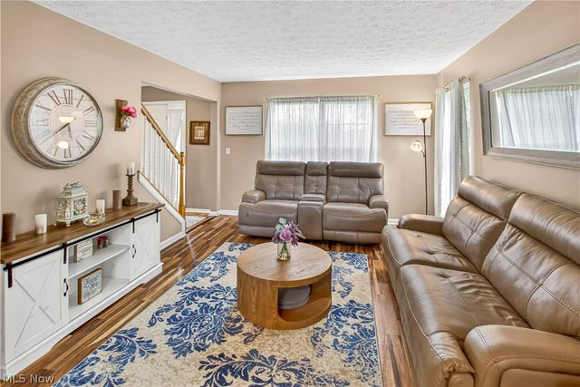 4267 Western Reserve Drive, Brunswick, OH 44212