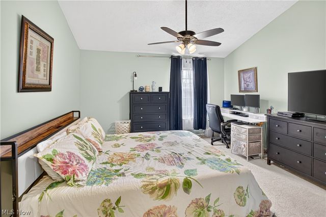 4267 Western Reserve Drive, Brunswick, OH 44212