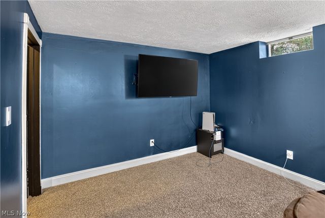 4267 Western Reserve Drive, Brunswick, OH 44212