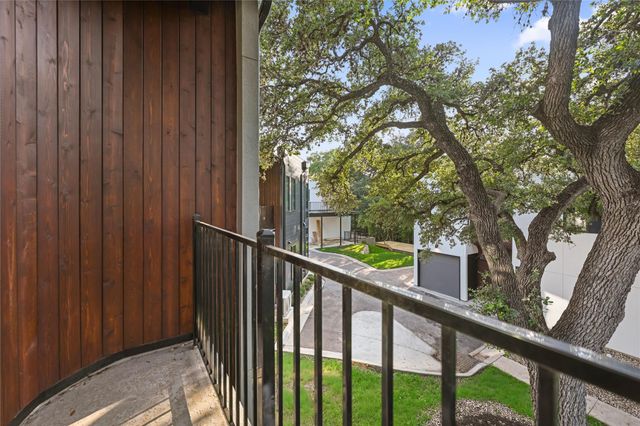 219 Lessin LN 15, Austin, TX 78704