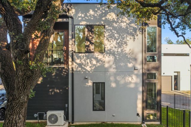 219 Lessin LN 15, Austin, TX 78704