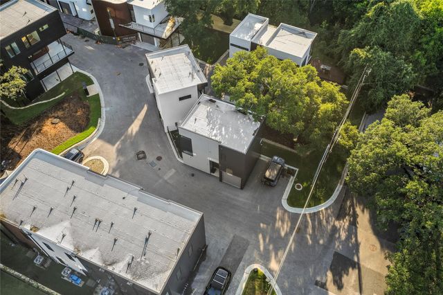 219 Lessin LN 15, Austin, TX 78704