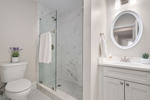 32 Gilson Rd 3, Quincy, MA 02169