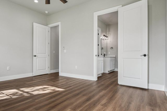 242 Sunday DR, Burnet, TX 78611