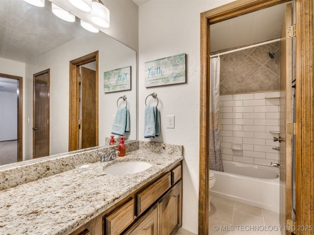 3405 E Louisville Street, Broken Arrow, OK 74014