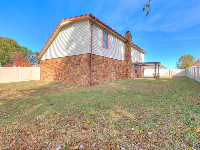 3405 E Louisville Street, Broken Arrow, OK 74014