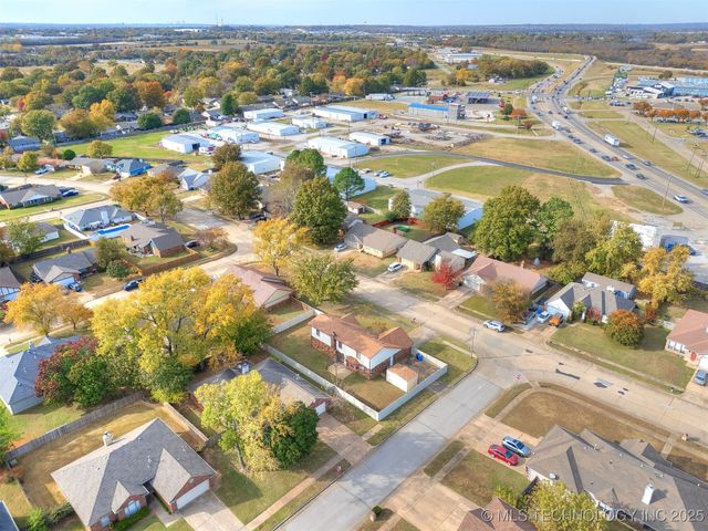 3405 E Louisville Street, Broken Arrow, OK 74014