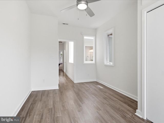 2302 ONTARIO RD NW, Washington, DC 20009