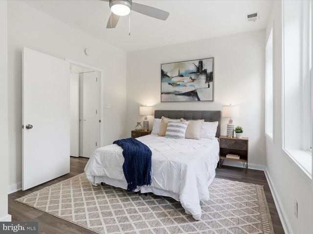 2302 ONTARIO RD NW, Washington, DC 20009