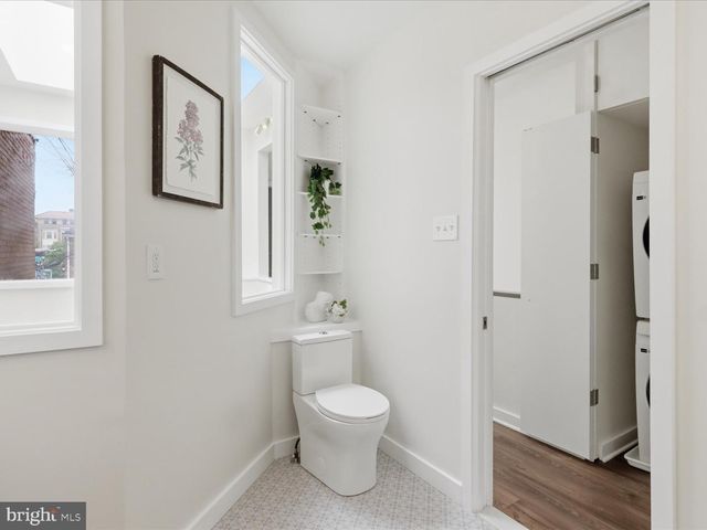 2302 ONTARIO RD NW, Washington, DC 20009