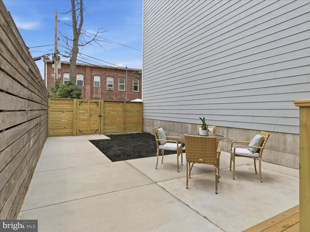 2302 ONTARIO RD NW, Washington, DC 20009
