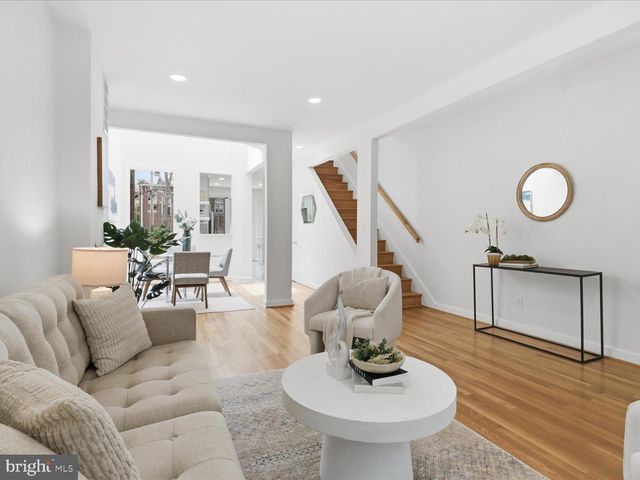 2302 ONTARIO RD NW, Washington, DC 20009