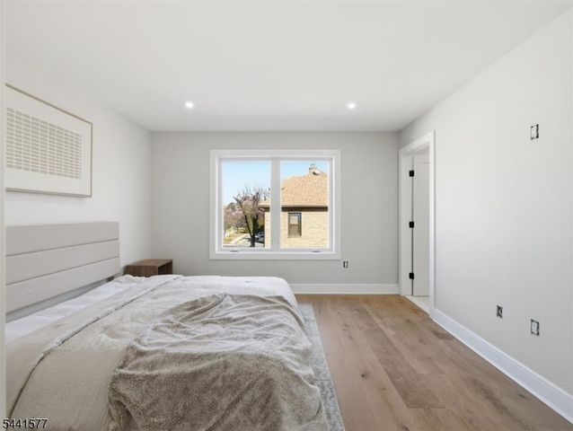 138 Weigands Ln A, Secaucus Town, NJ 07094