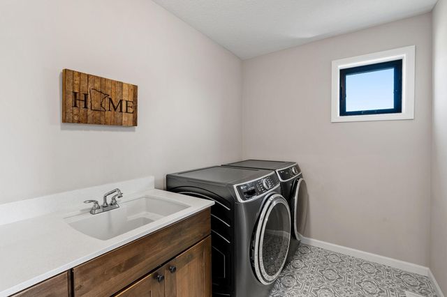 4730 Maas Court, Minnetrista, MN 55375