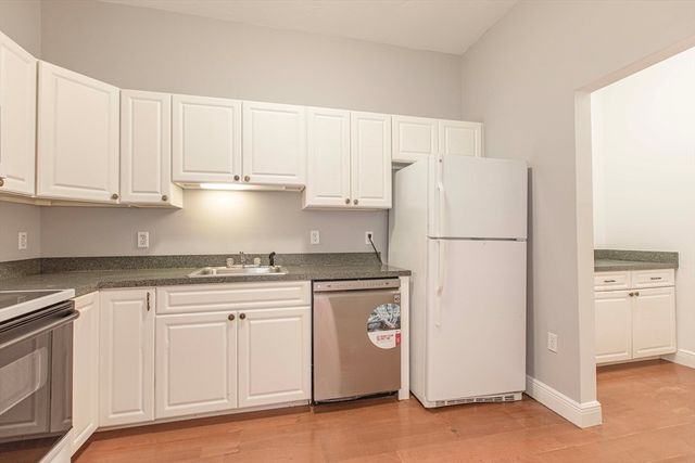 7 Main Street 106, Brockton, MA 02301