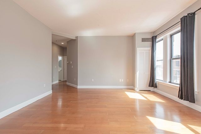 7 Main Street 106, Brockton, MA 02301