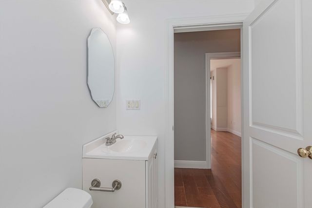 7 Main Street 106, Brockton, MA 02301