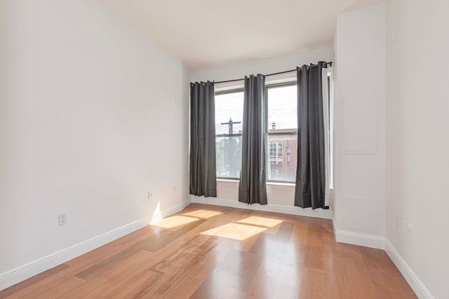 7 Main Street 106, Brockton, MA 02301