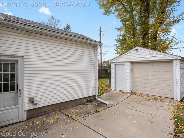 1707 Garfield Street, Ferndale, MI 48220