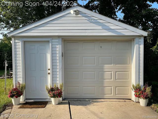 1707 Garfield Street, Ferndale, MI 48220