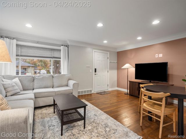 1707 Garfield Street, Ferndale, MI 48220