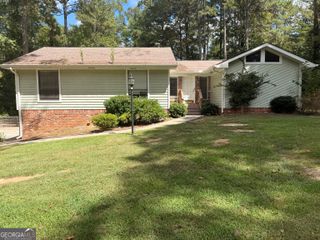 430 Banks Road, Fayetteville, GA 30214