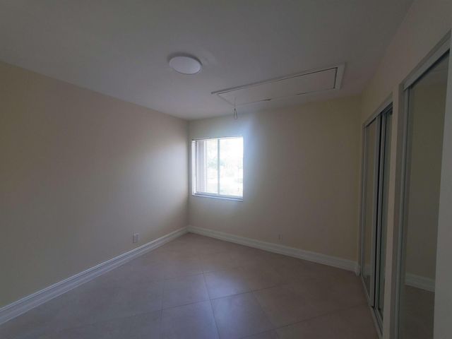12 Wimbledon Lakes Drive 250, Plantation, FL 33324