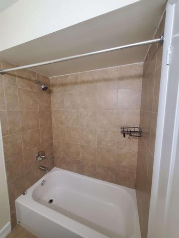 12 Wimbledon Lakes Drive 250, Plantation, FL 33324
