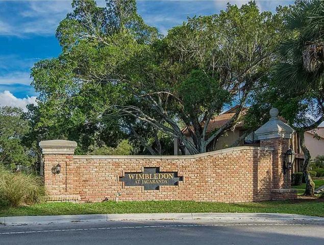 12 Wimbledon Lakes Drive 250, Plantation, FL 33324