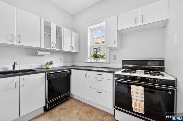 938 Hudson Street 6, Hoboken, NJ 07030