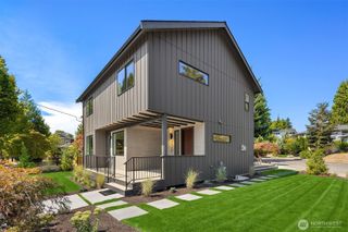 4530 NE 55th Street, Seattle, WA 98105