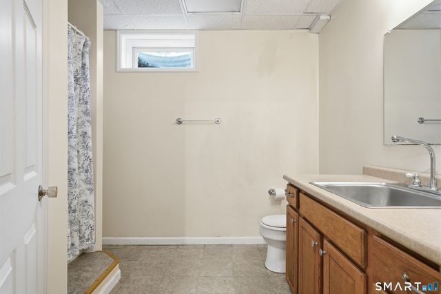 58 Featherbed Lane, Branford, CT 06405