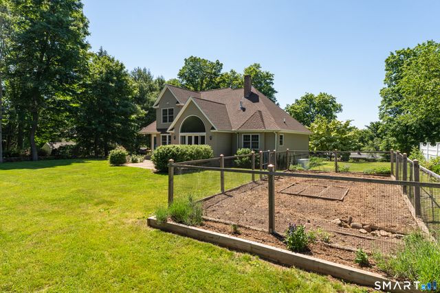 58 Featherbed Lane, Branford, CT 06405