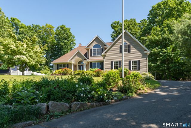 58 Featherbed Lane, Branford, CT 06405