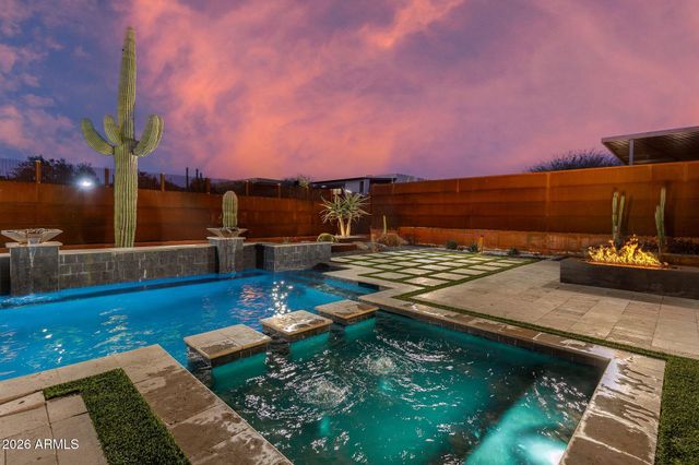 6525 E CAVE CREEK Road 27, Cave Creek, AZ 85331