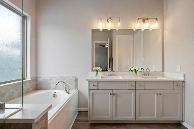 9715 Migrant Hawker Court, Conroe, TX 77385