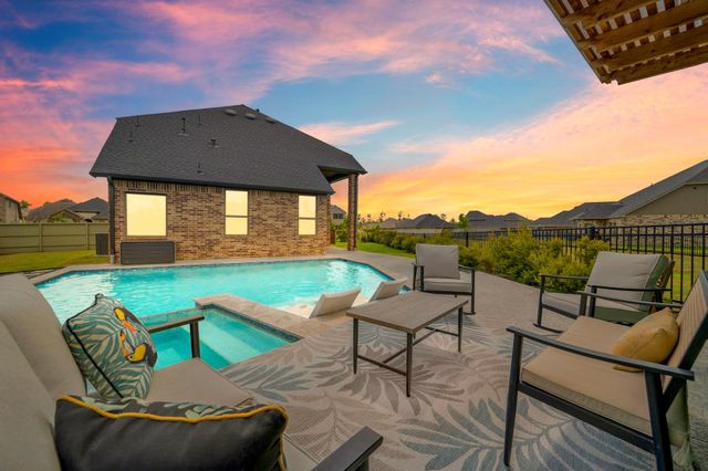 9715 Migrant Hawker Court, Conroe, TX 77385