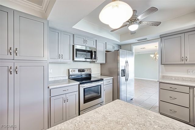 1066 Clarellen DR, Fort Myers, FL 33919