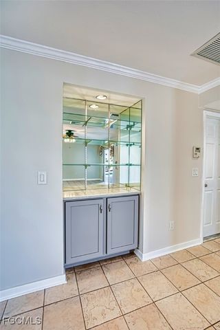 1066 Clarellen DR, Fort Myers, FL 33919