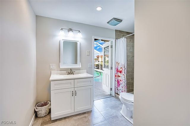 1066 Clarellen DR, Fort Myers, FL 33919