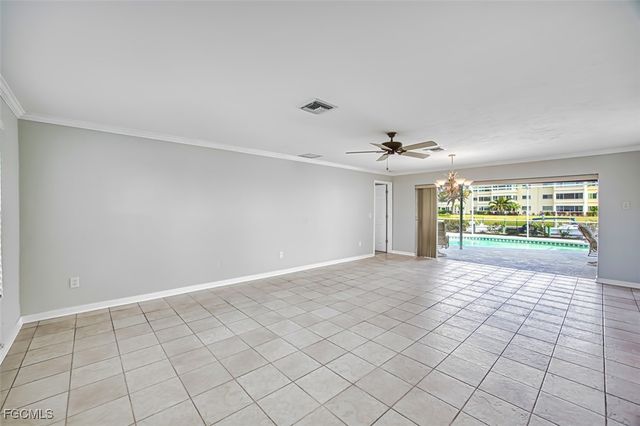 1066 Clarellen DR, Fort Myers, FL 33919