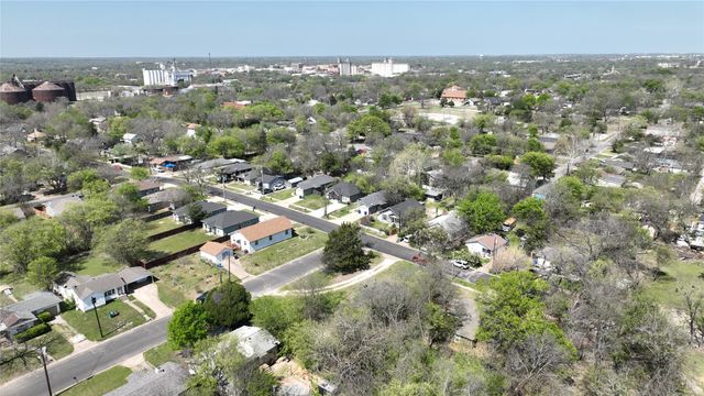 1116 E Epstein Street, Sherman, TX 75090