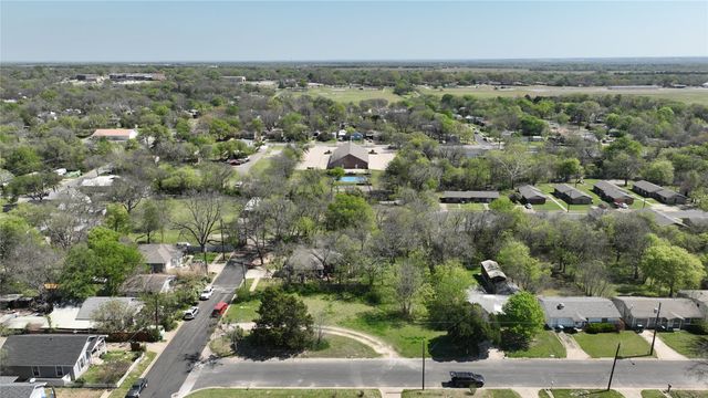 1116 E Epstein Street, Sherman, TX 75090