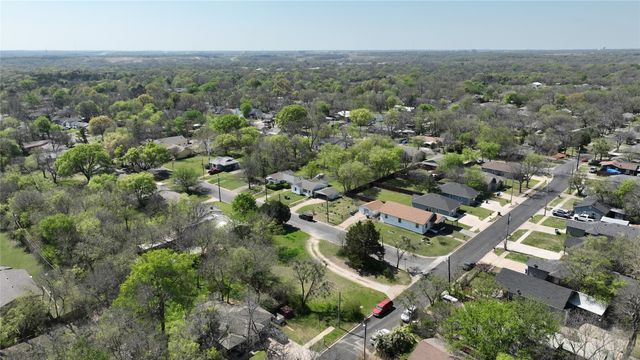 1116 E Epstein Street, Sherman, TX 75090