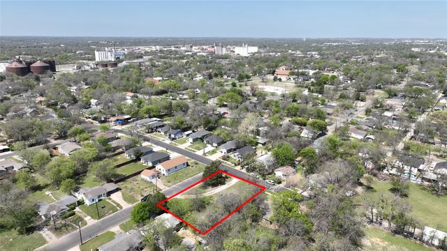 1116 E Epstein Street, Sherman, TX 75090