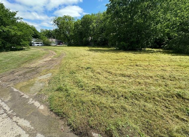 1116 E Epstein Street, Sherman, TX 75090