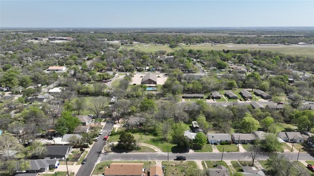 1116 E Epstein Street, Sherman, TX 75090