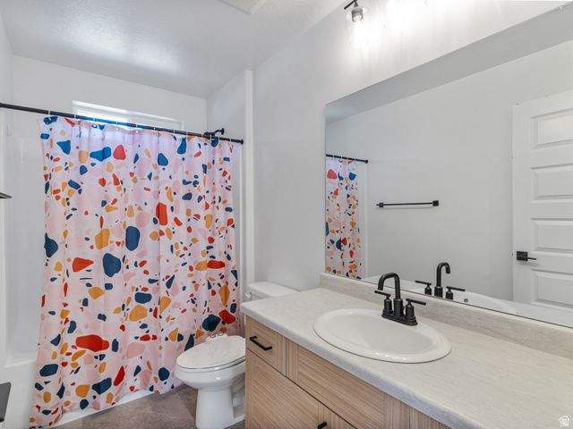 16007 S RAILCAR LN, Bluffdale, UT 84065